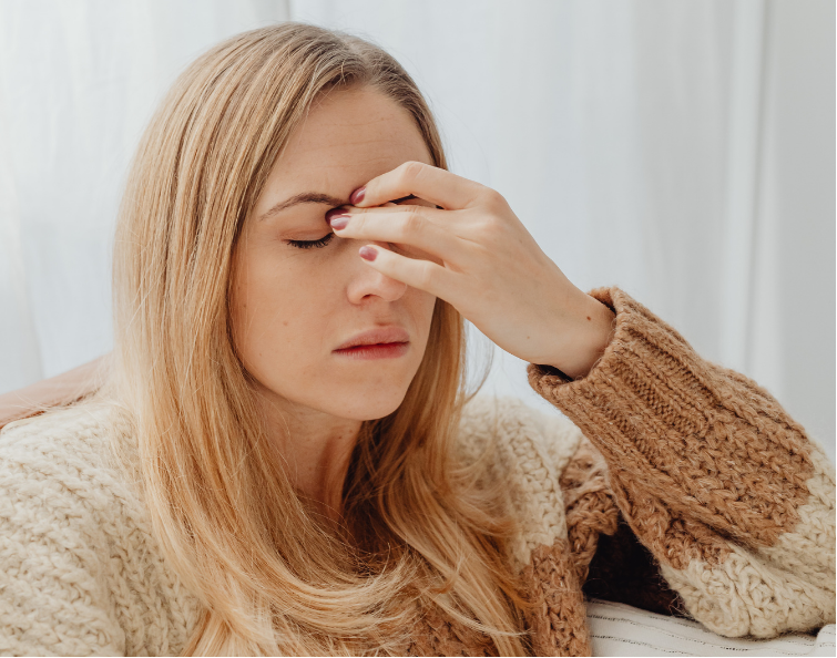 Vrouw met hoofdpijn